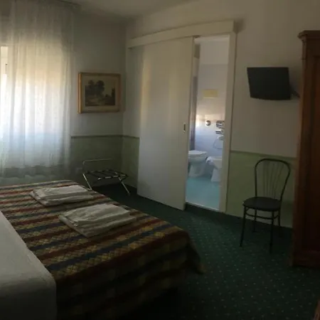 Otel Astoria 3*