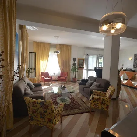 Astoria Otel 3*