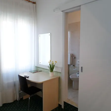 Astoria Otel Desenzano del Garda