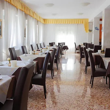 Astoria 3* Desenzano del Garda