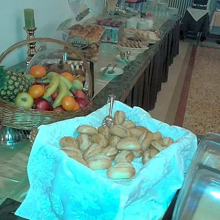 Hotel Astoria 3*